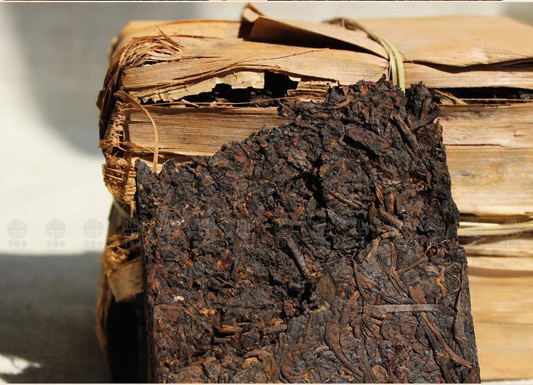 Wholesale 20 Years Old Yunnan Puer Tea 250g Premium Chinese Pu Er Tea Puerh Tea