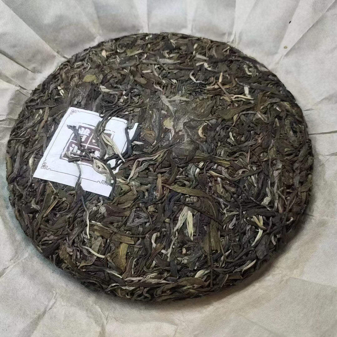 357g Yunnan Mengku Icelandic Ancient Tree Puerh Tea Raw Tea Cake Pu'er Tea