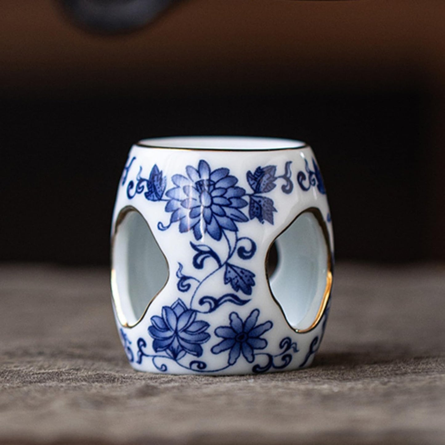 Chinese Blue White Ceramic Tea Pet Teapot Cover Holder 4.3cm Tea Play Tea Decor