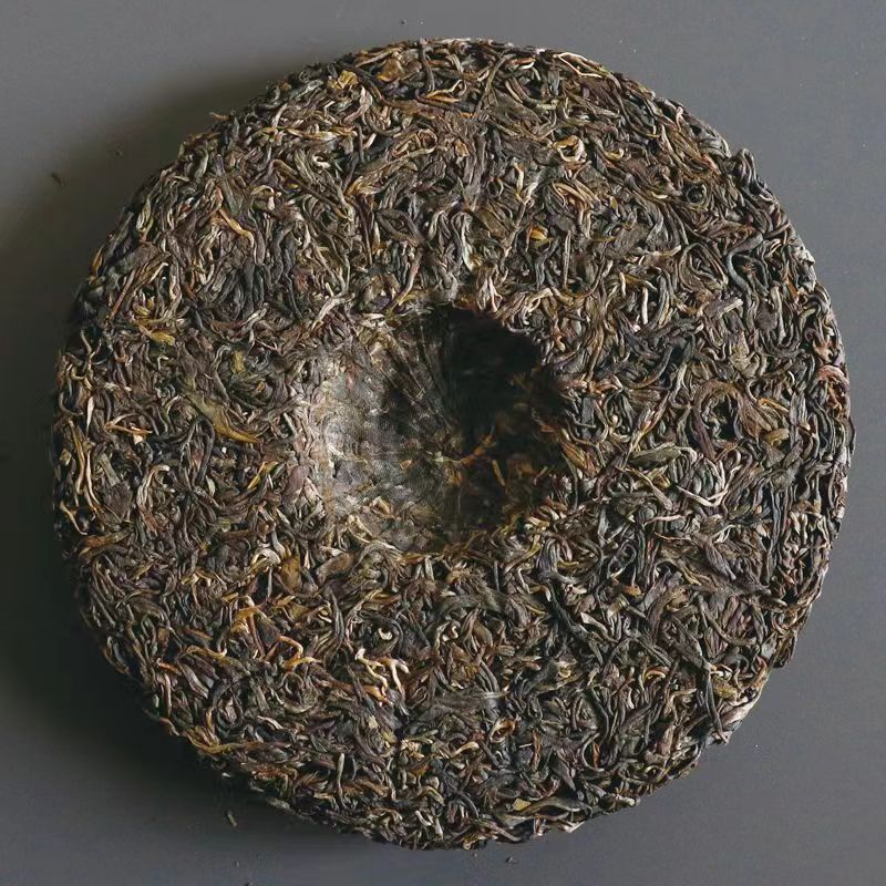 Laomaner Puerh Raw Tea Pu-erh Green Tea Cake Yunnan Ancient Tree Pu'er Tea 357g