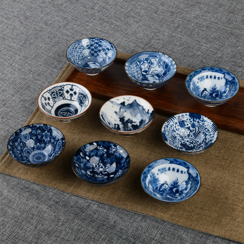 one cup blue-and-white porcelain tea cup for Pu'er tea Chinese kungfu tea cup