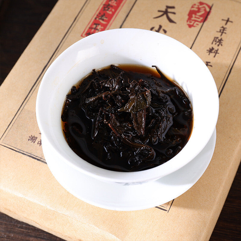 Golden Flower Hand-built Fu Brick Tea Golden Black Tea 1kg Anhua Black Tea
