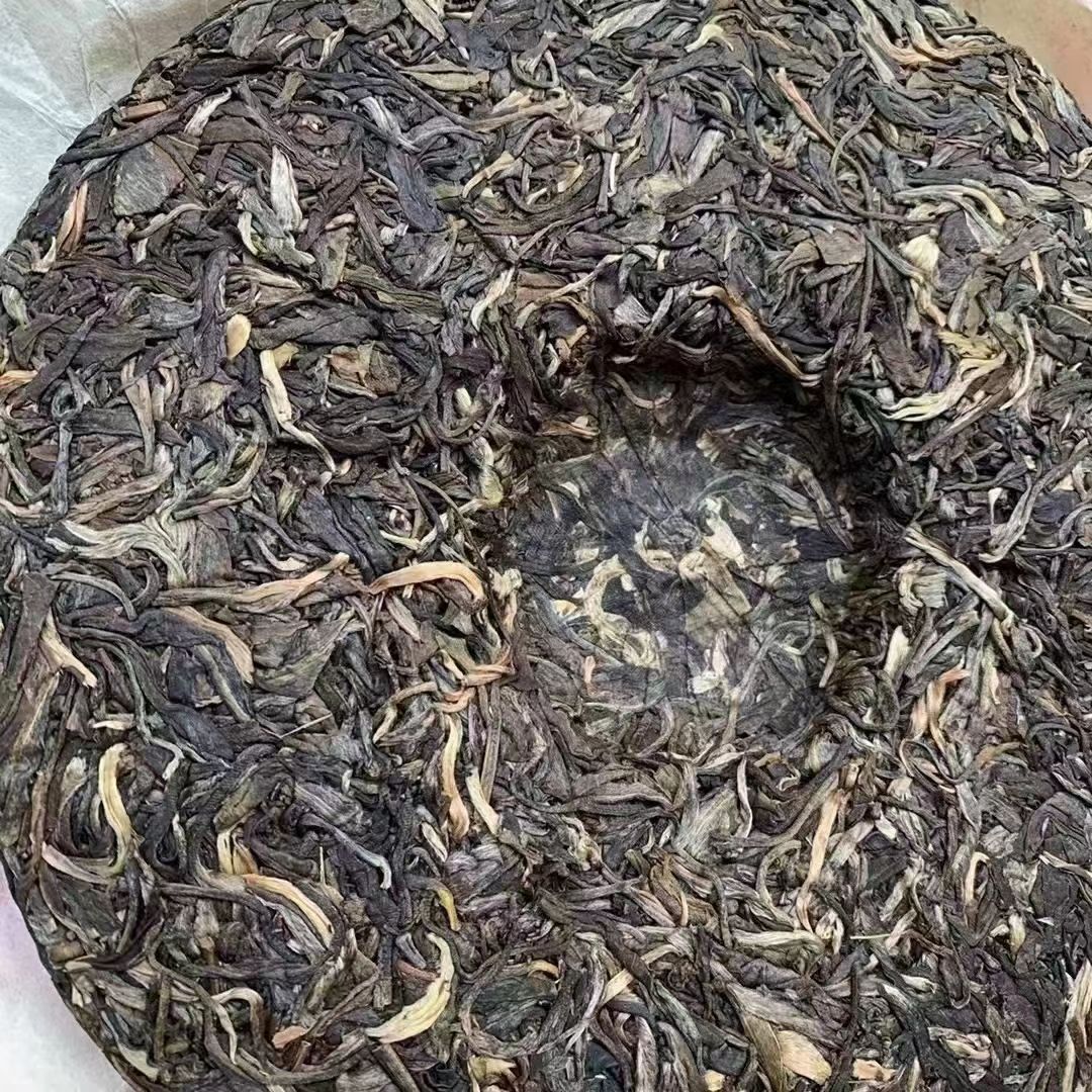2006 Yunnan Raw Pu-erh Tea Bulang Old Tree Puerh Tea Cake Pu'er Tea 357g