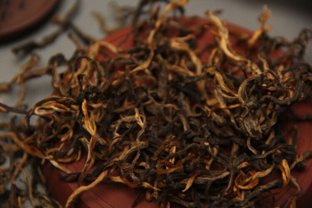 Golden Black Tea Red Box Dianhong Gift Tea Spring Fragrant Flavor Dian Hong Tea