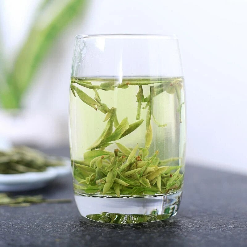Premium Longjing Dragon Well Green Tea • Authentic West Lake Origin • Spring Harvest • Hand-Picked & Pan-Fired