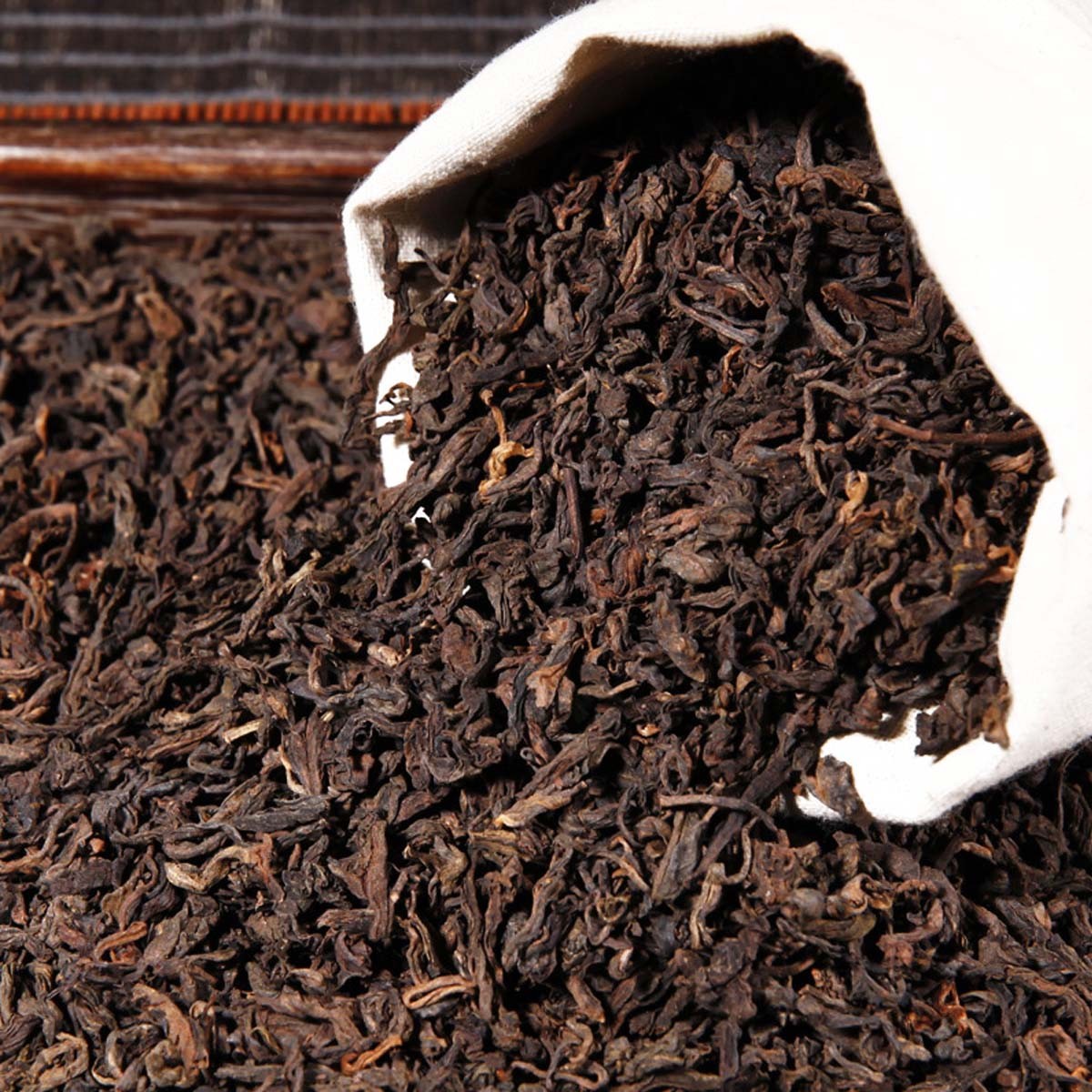 Ripened Puerh Tea Yunnan Black Puer Tea China Bulk Cooked Pu-erh Tea Loose Leaf