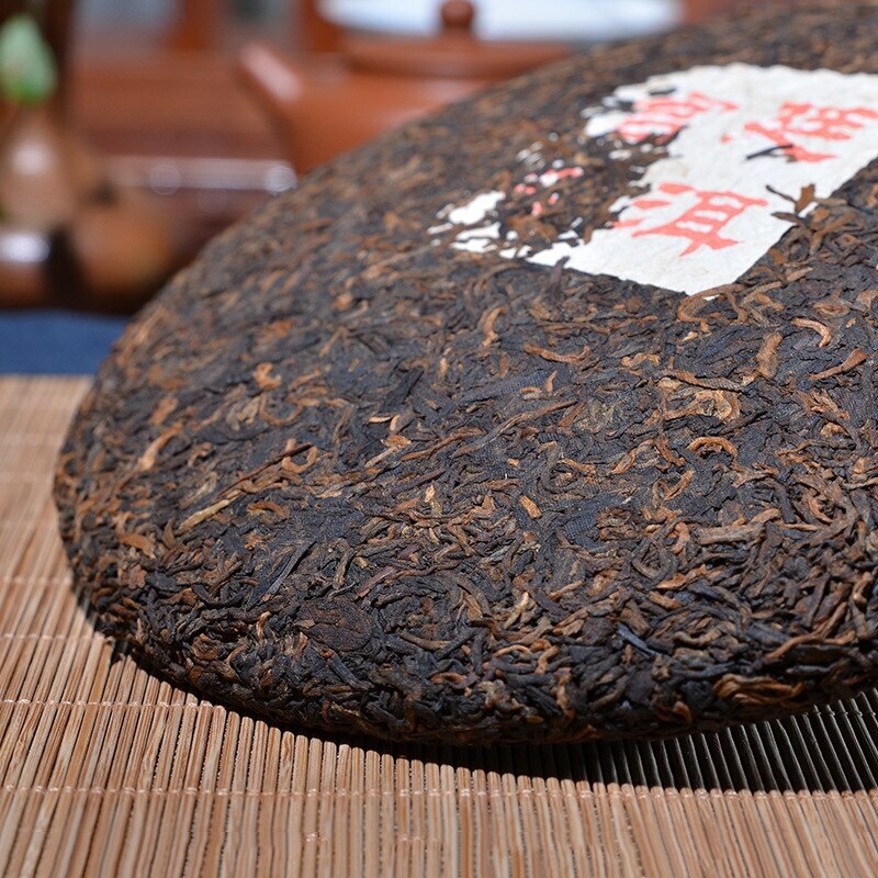 2018 Ripe Puer Chinese Tea Tribute Tea Bulang Mountain Shu Pu'er Tea Qizi 357g