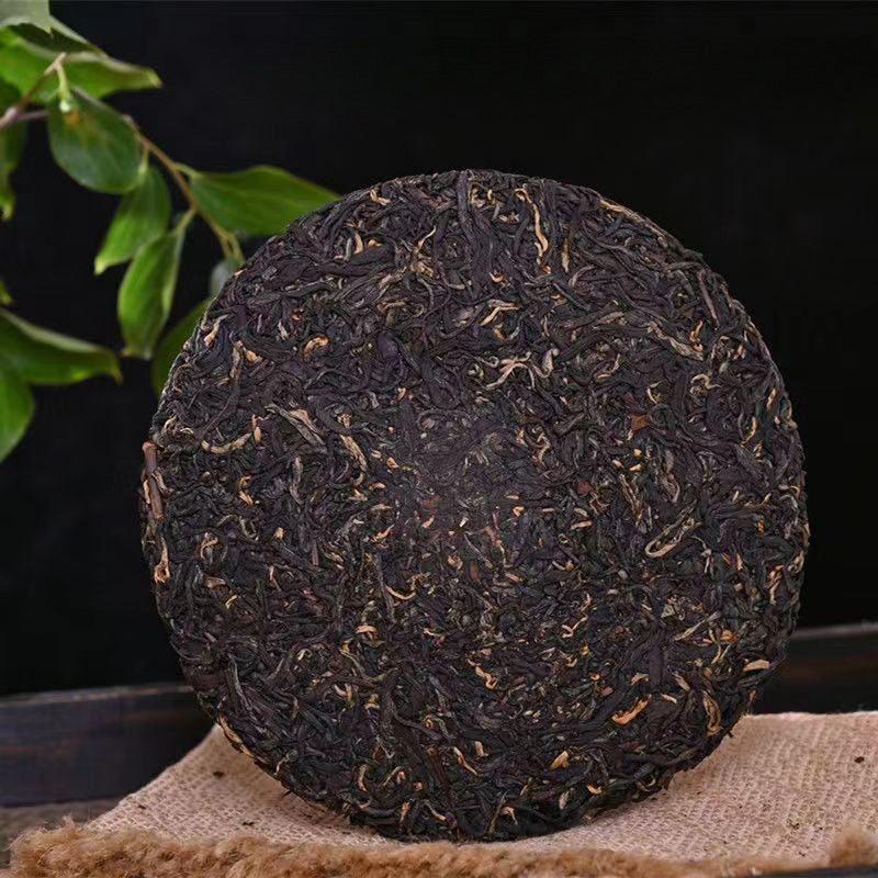 357 Yunnan Dianhong Black Tea Cake Honey Fragrance Black Tea Fengqing Black Tea