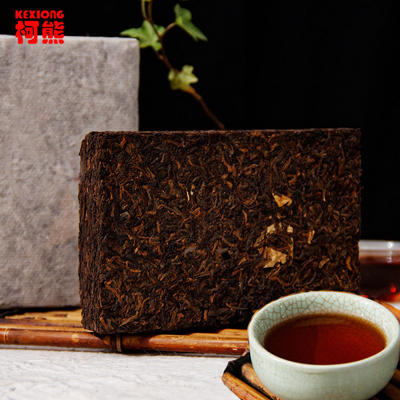 200g Yunnan Black Tea Cooked Puer Tea Slimming Tea Ripe Pu-erh Tea Brick 45Years