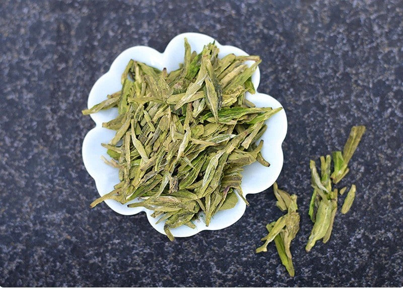 Premium Longjing Dragon Well Green Tea • Authentic West Lake Origin • Spring Harvest • Hand-Picked & Pan-Fired