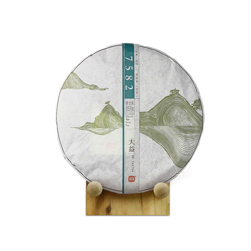 TAETEA 7582 * Classic Raw Pu'er Tea Menghai Dayi Puer Tea Cake Green 2014 357g