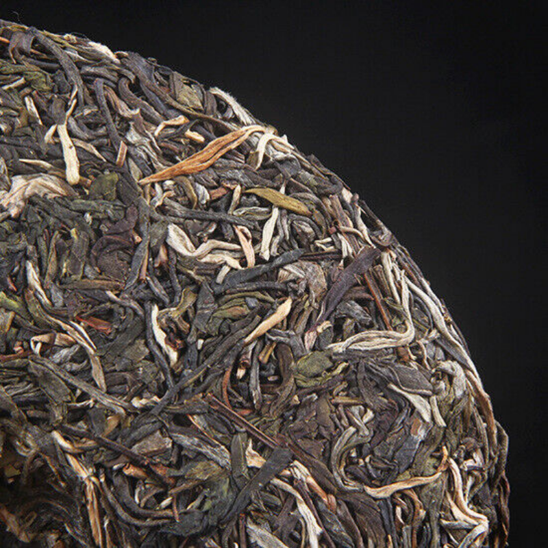 Menghai Bada Mountain Arbor Tea 357g Green Tea Yunnan Pu'er Tea Cha Tea Cake