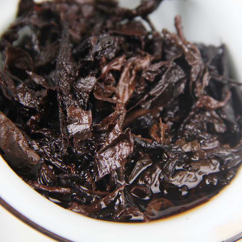 Yunnan Pu'er Menghai Qizi Cake Tea Menghai Gongbing Ripe Tea 357g Pu'er Tea