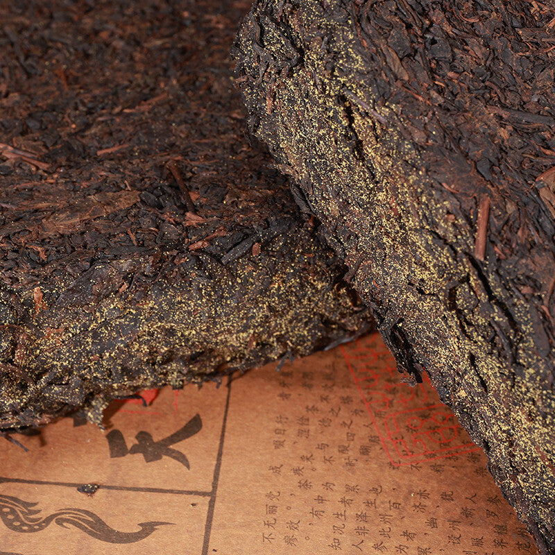 Tianjian Fu brick black tea raw tea golden flower black tea 920g Anhua black tea