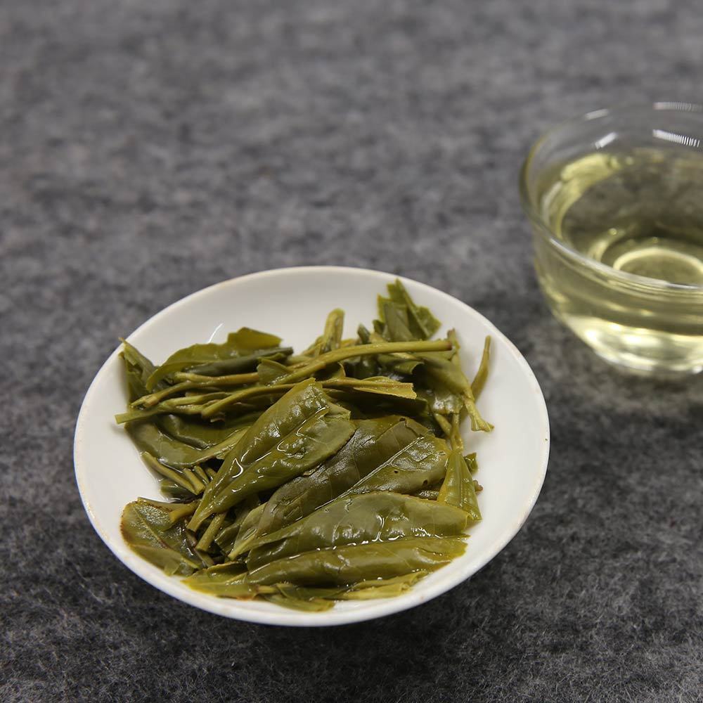 Chinese Green Tea Dragon Well New Spring Organic Tea Longjing