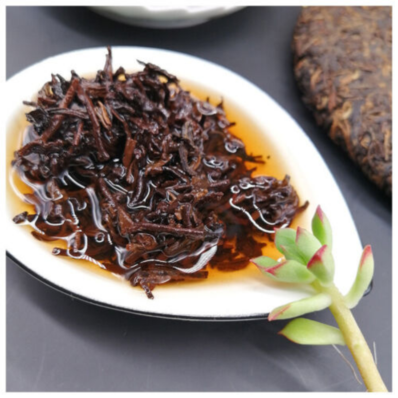 Ripe Puer Cooked tea 357g Yunnan Tong Qing Hao Yiwu Mt. Old Tea Puerh Tea Cake