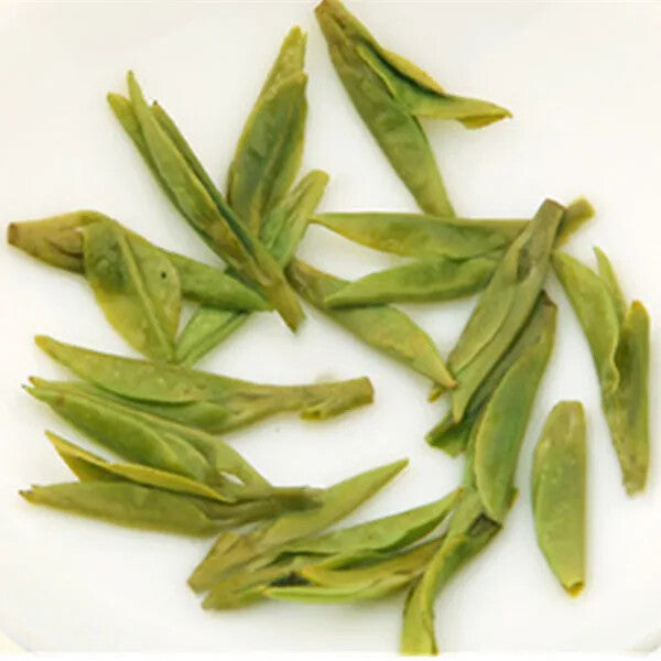 China Hangzhou Longjing Green Tea Leaves High Quality Organic Green Tea 250g