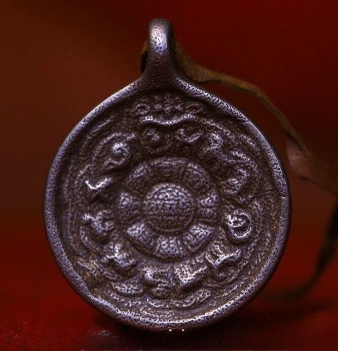 2.4" Rare Old Tibetan Meteorite Iron Buddhism Eight Diagrams Amulet Pendant
