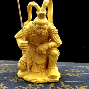 Natural Boxwood Carved Monkey King Statue Sun Wu Kong Sculpture Home Car Decor